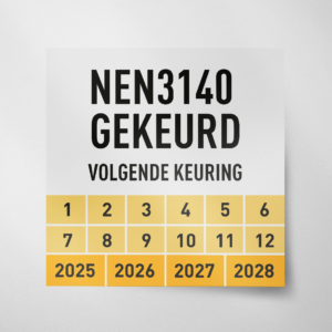 Vierkanten NEN3140 gekeurd keuringssticker in de kleur geel met beginjaartal 2025