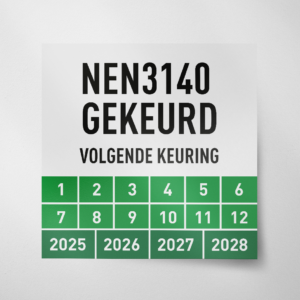 Vierkanten NEN3140 gekeurd keuringssticker in de kleur groen met beginjaartal 2025